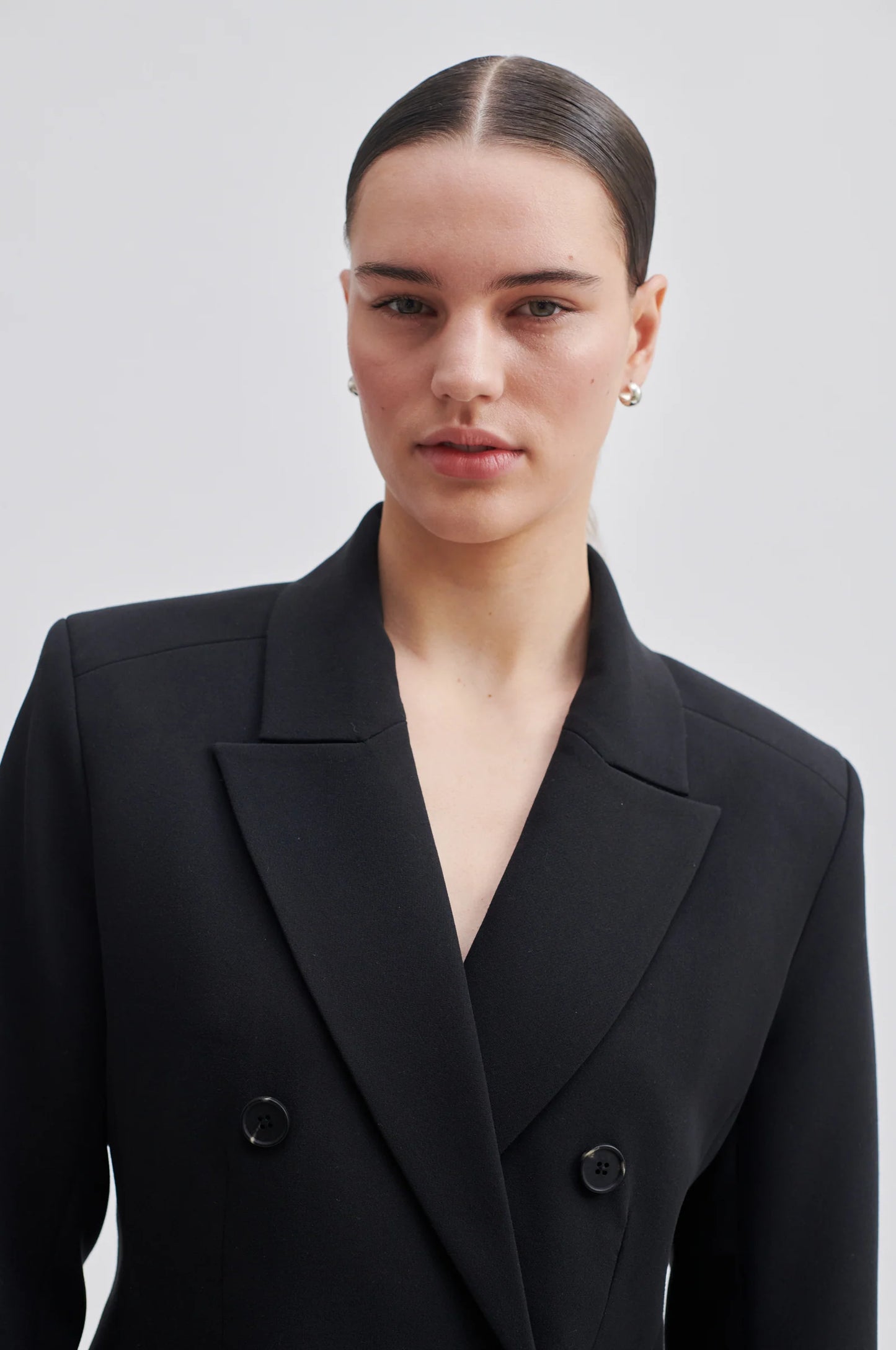 Evie Fitted Blazer- Black