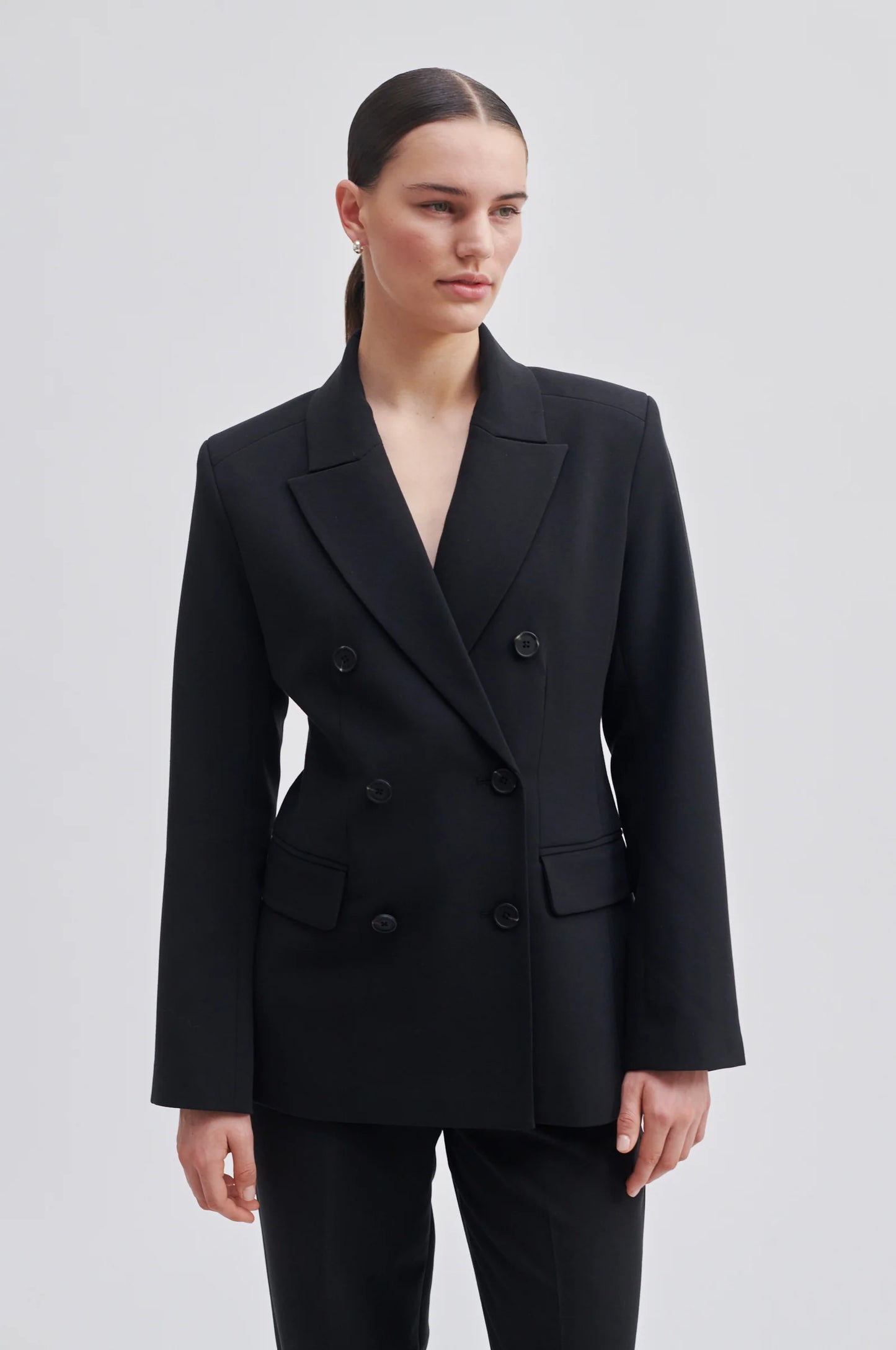 Evie Fitted Blazer- Black