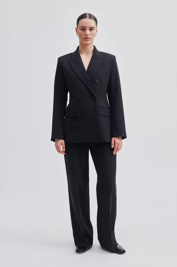 Evie Fitted Blazer- Black
