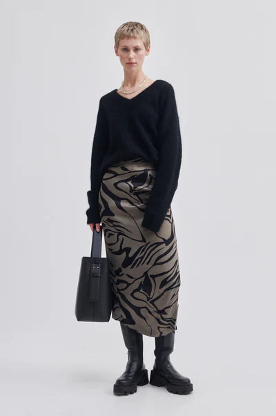 Leata Maxi Leather Bag - Black