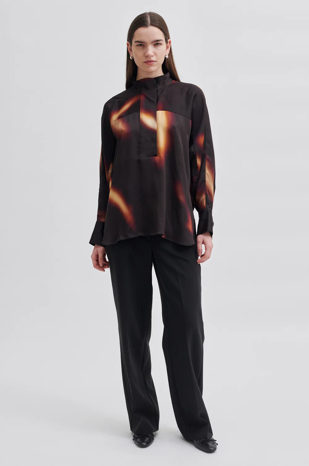 Glowing Blouse Black