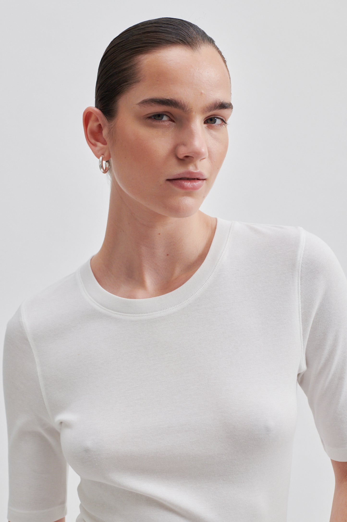 Elvilda SS O-Neck Tee - White