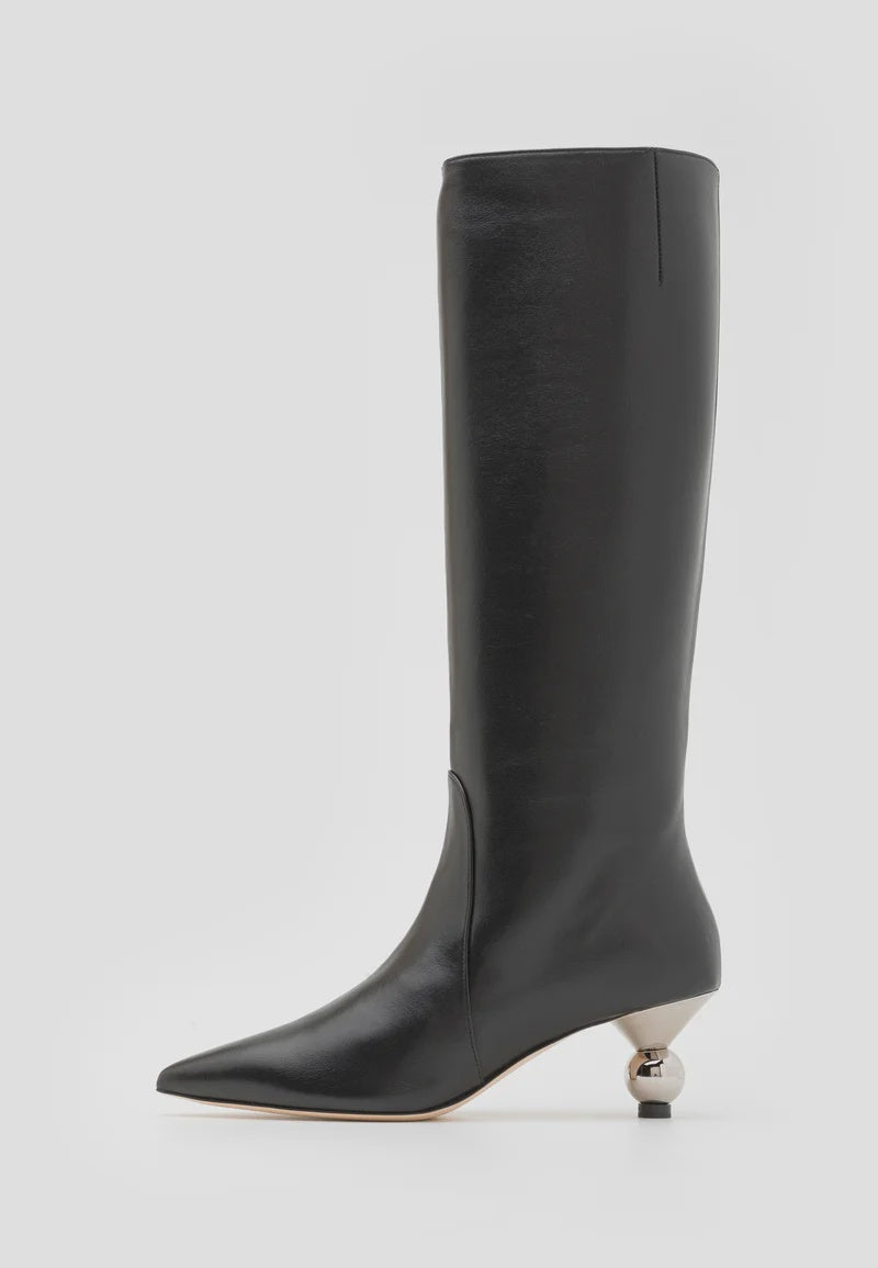 Assiro Black Boots