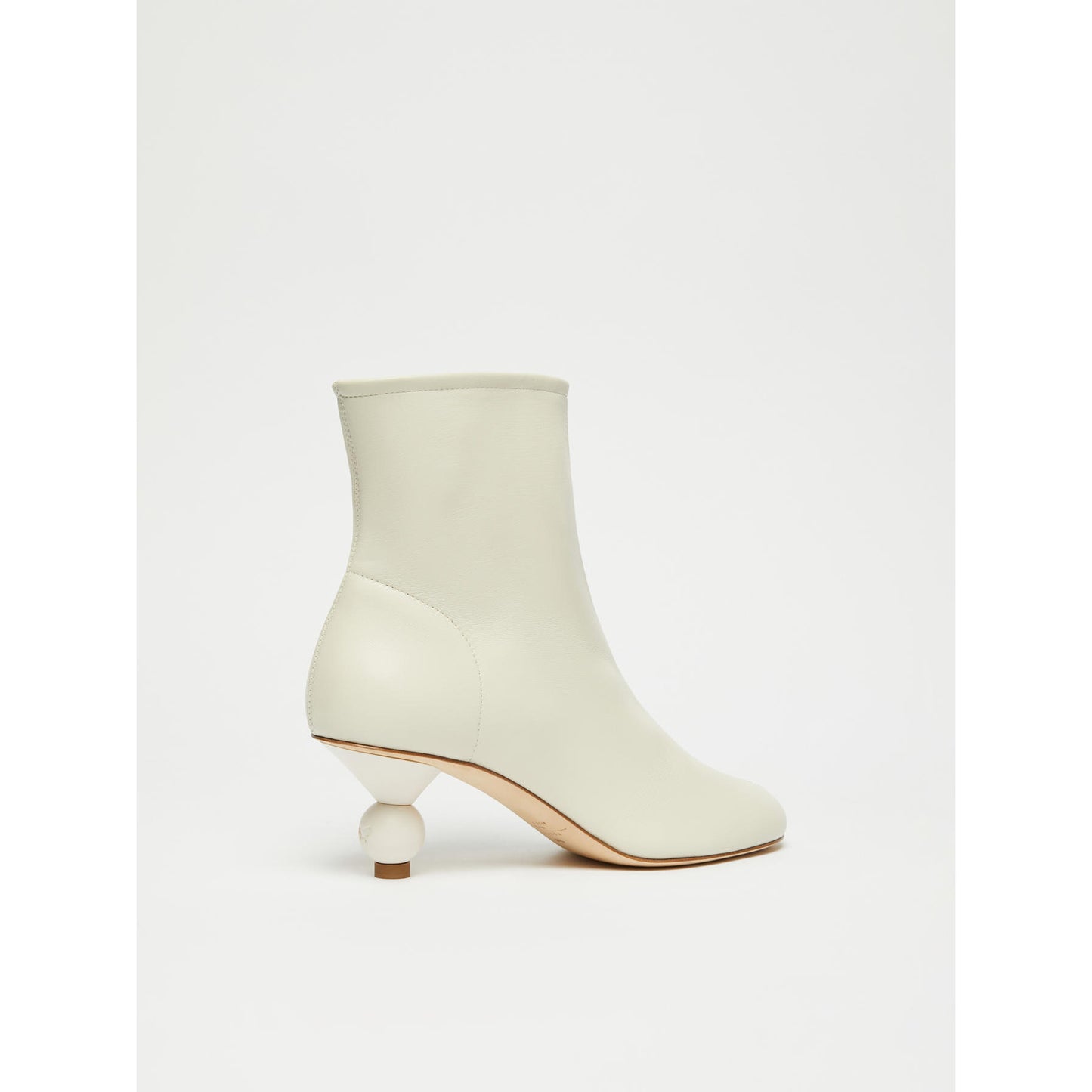 Acro Boot White