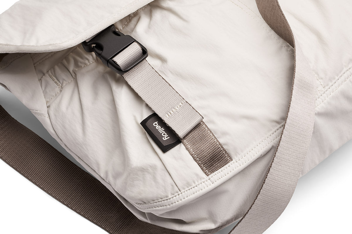 Cinch Messenger Bag Oat