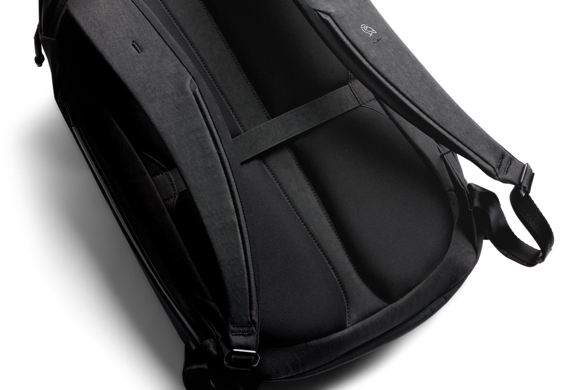 Venture travel Pack Jet Black 26l