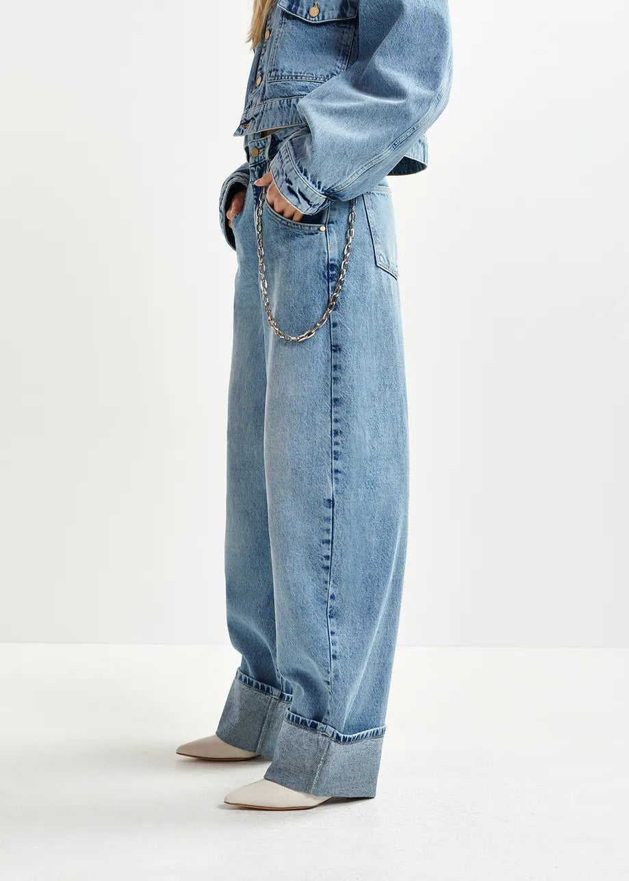 Huge Jeans