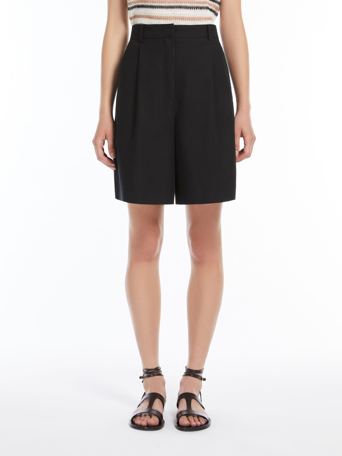Ecuba Black shorts