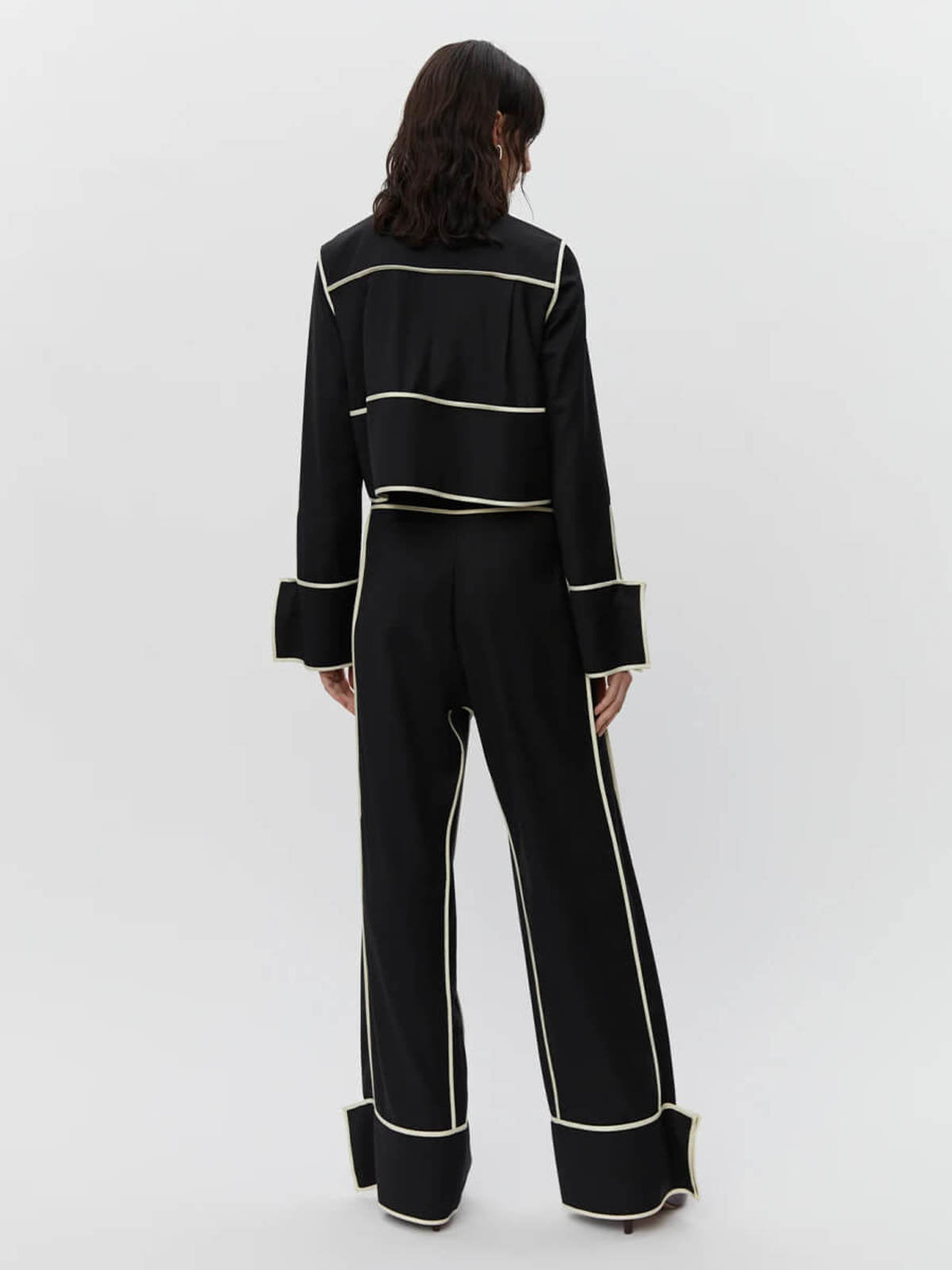 Tessa - Refined Suiting Blend