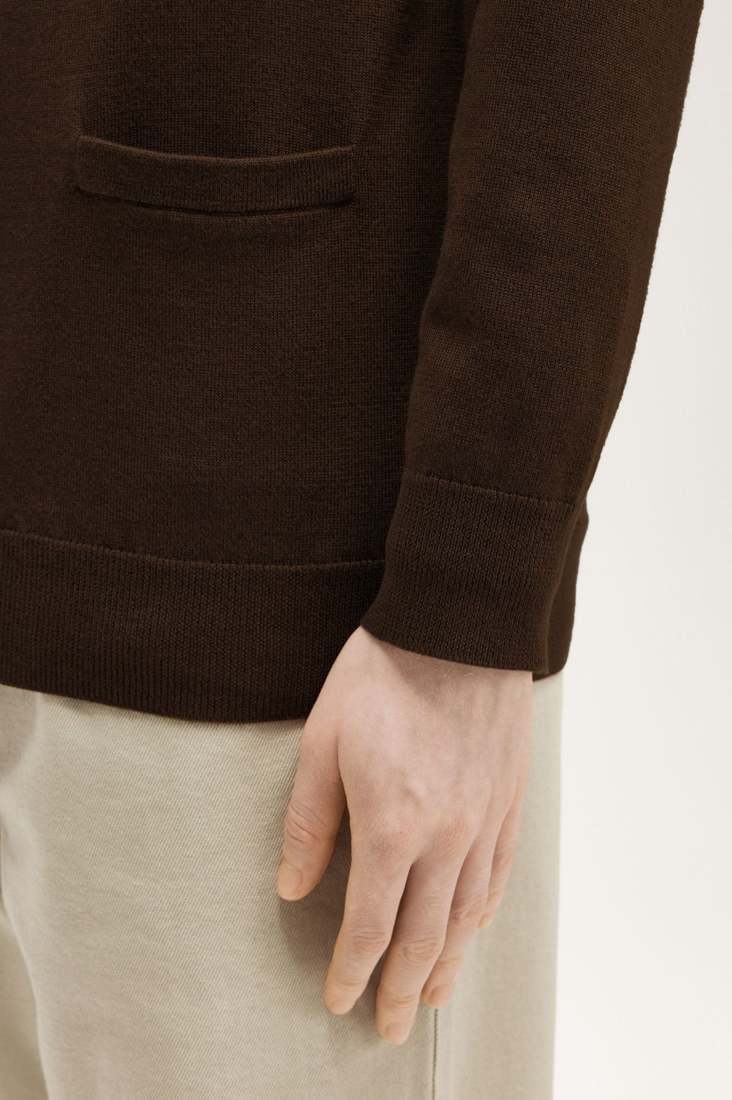Classic Cardigan Burnt Tobacco