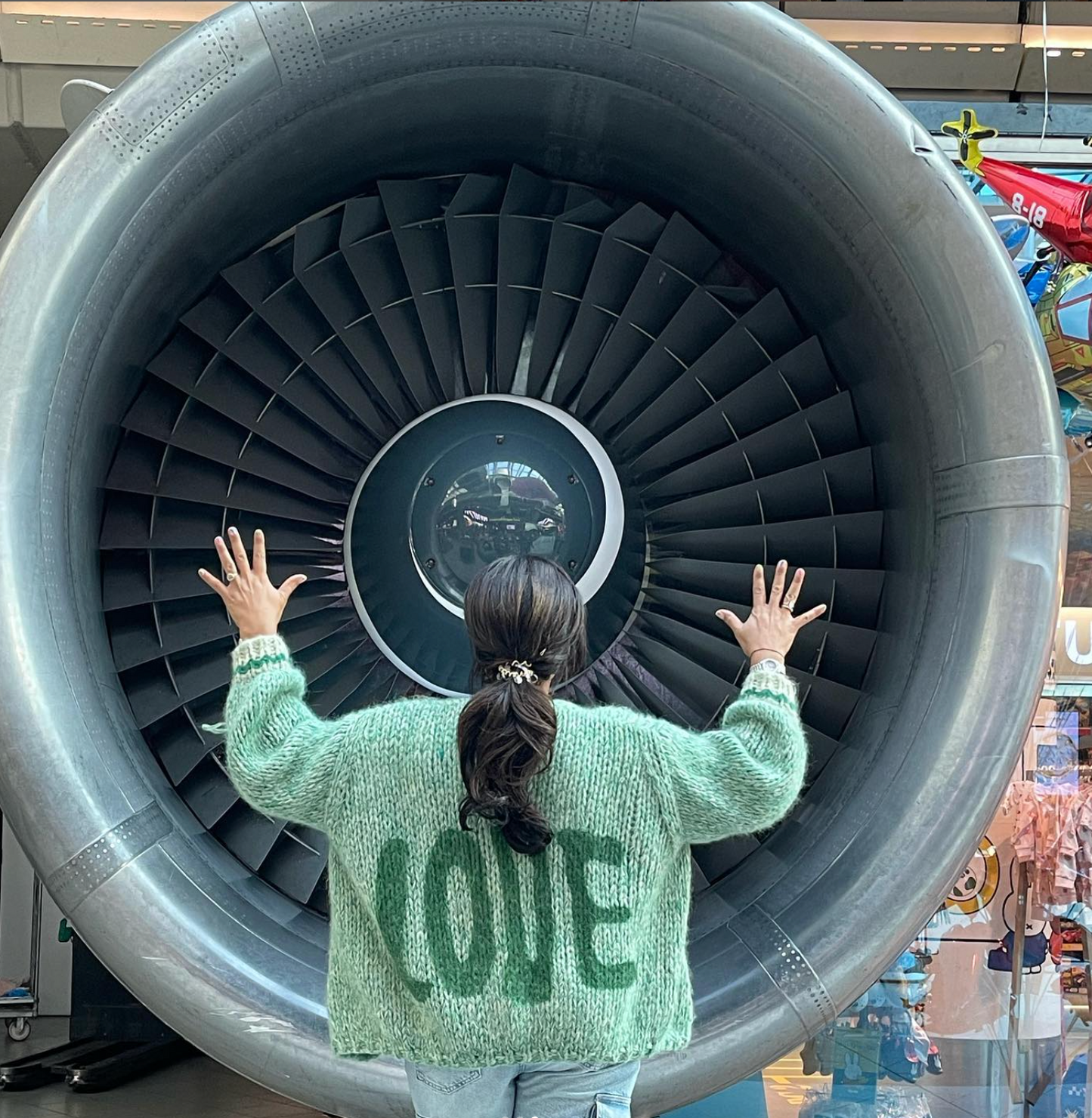 Alpaca Pullover Short Green/Sage/White Graffiti 'LOVE'