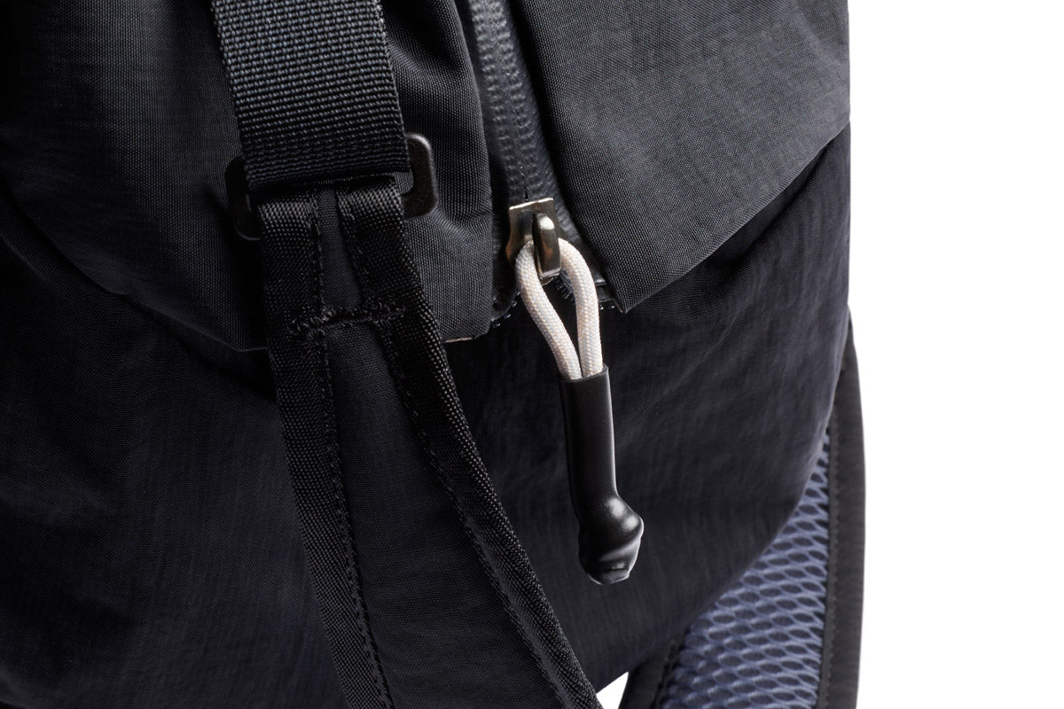 Lite Duffle Black 30L