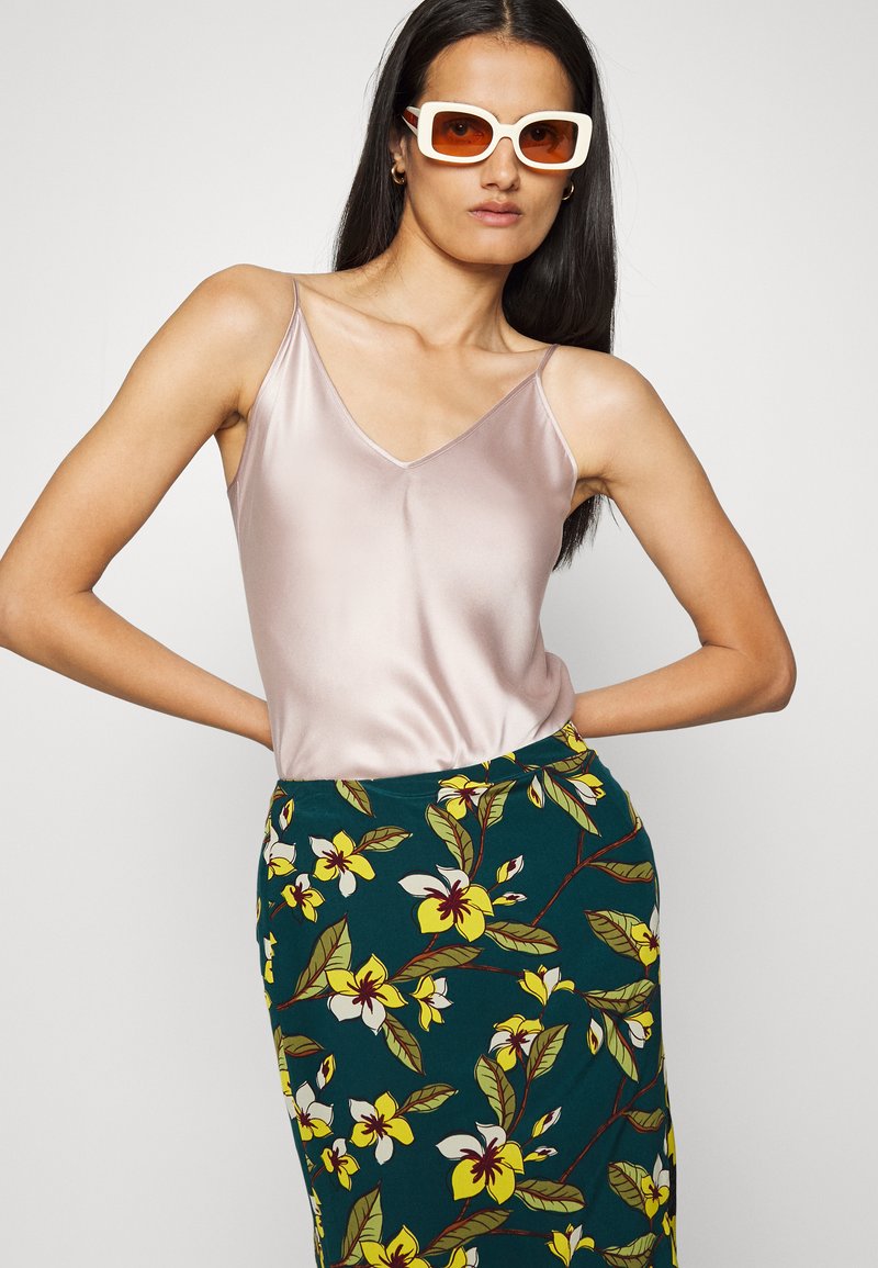 Edgard Skirt- Oil