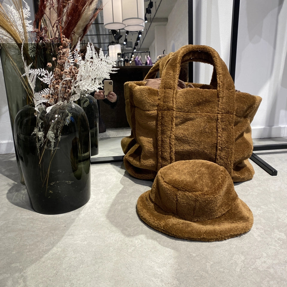 Hallia Bucket Hat