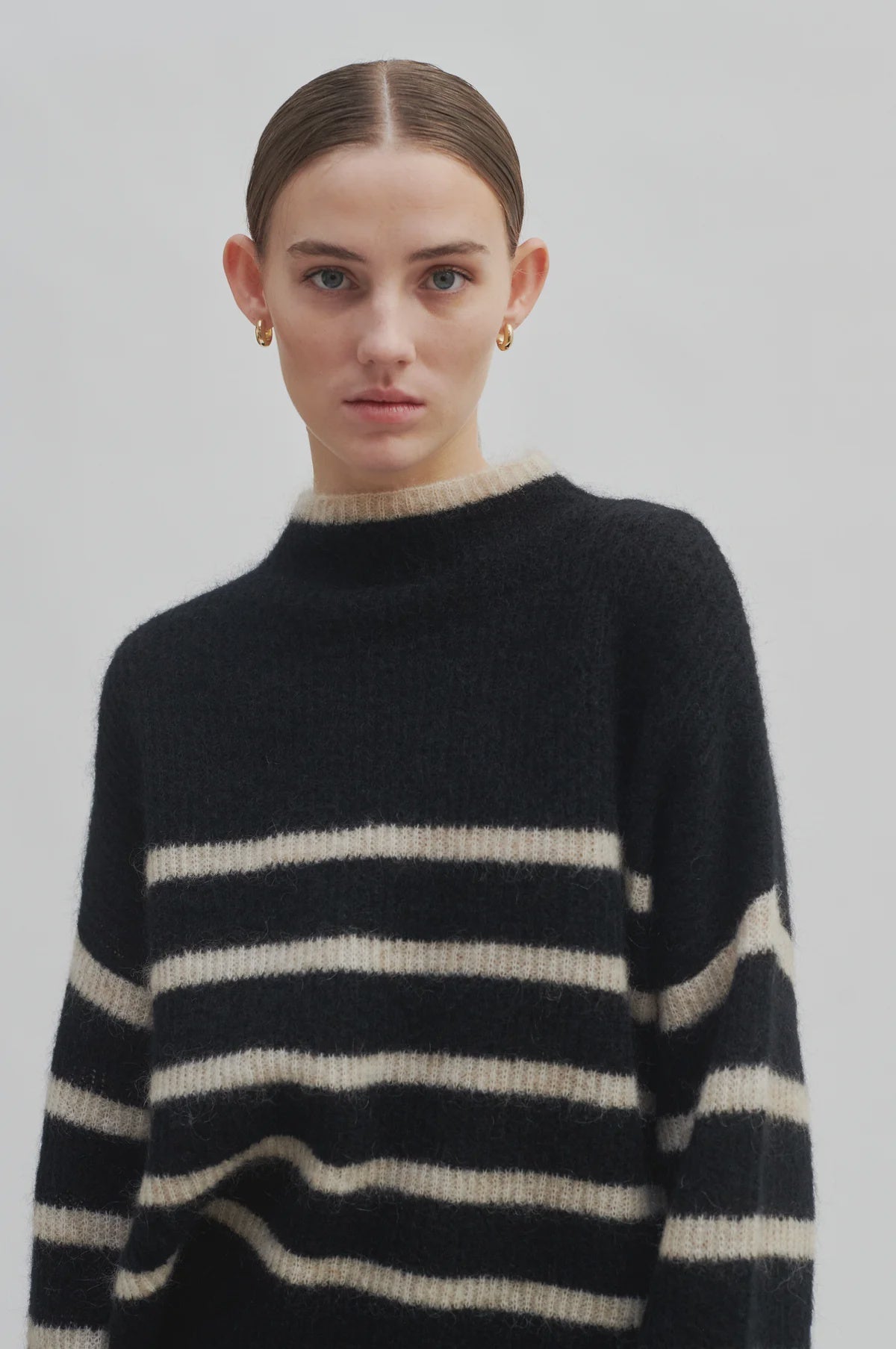 Ovalis Knit T-Neck