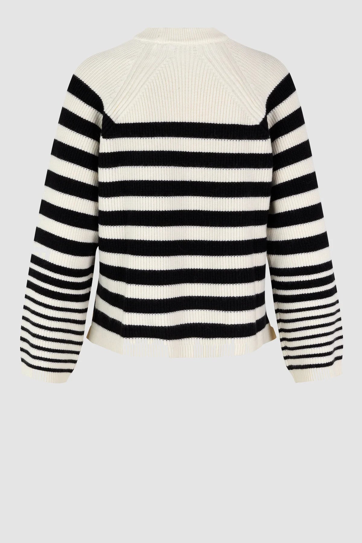 Matea Knit O-Neck