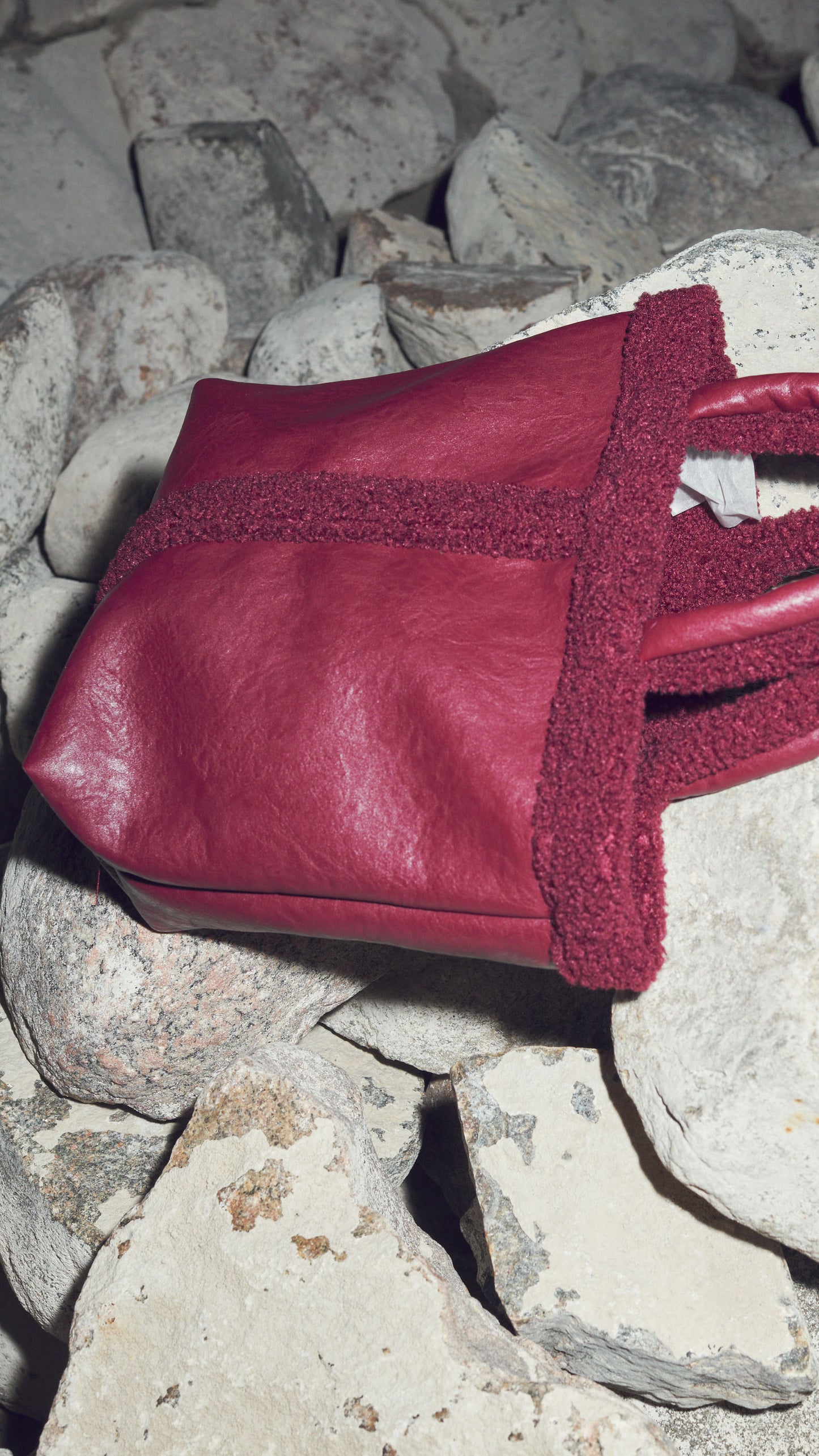 Kelsey Bag Maroon Banner