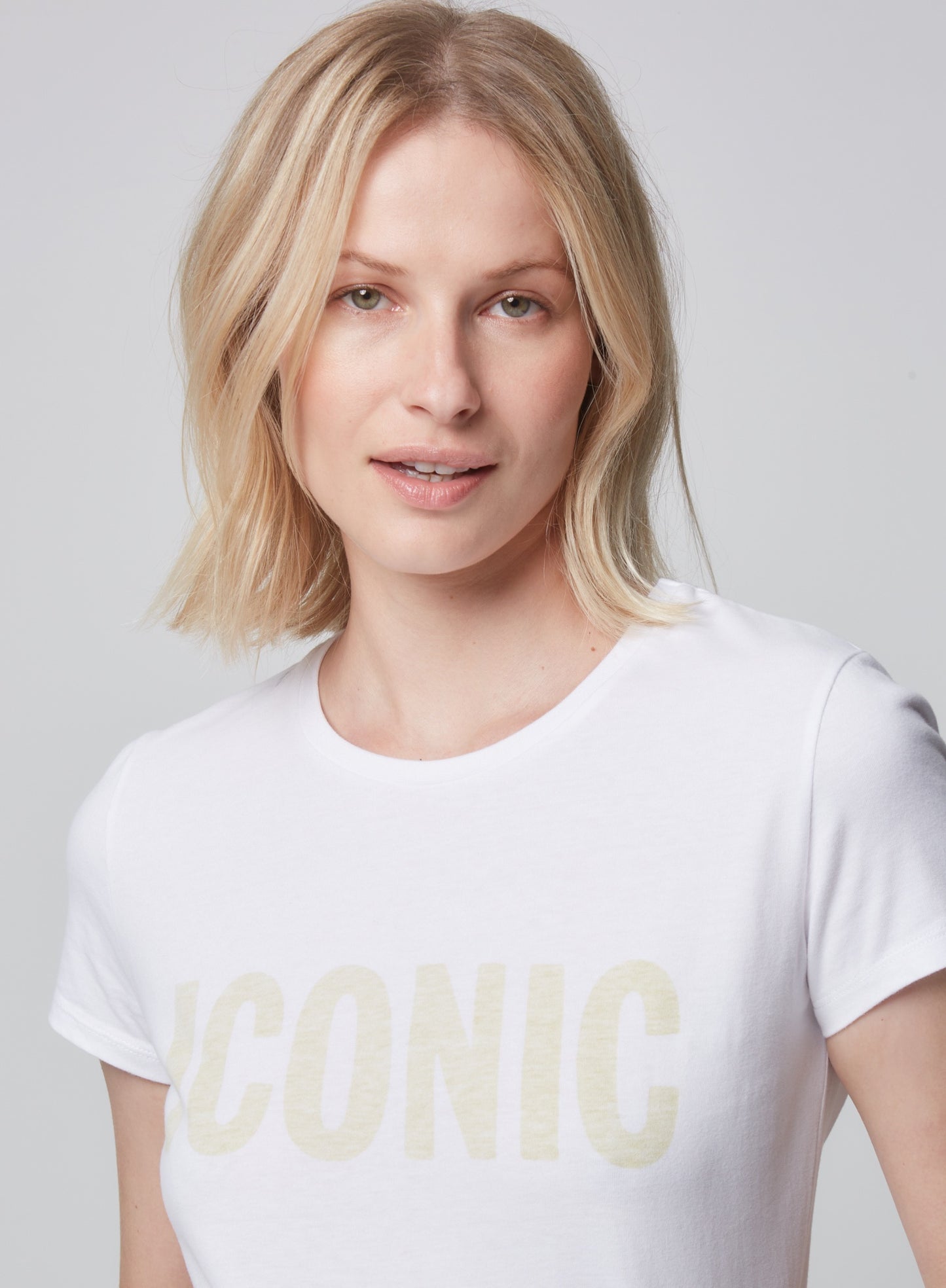 Round Neck Short Sleeve Tee in recycled Organic Cotton