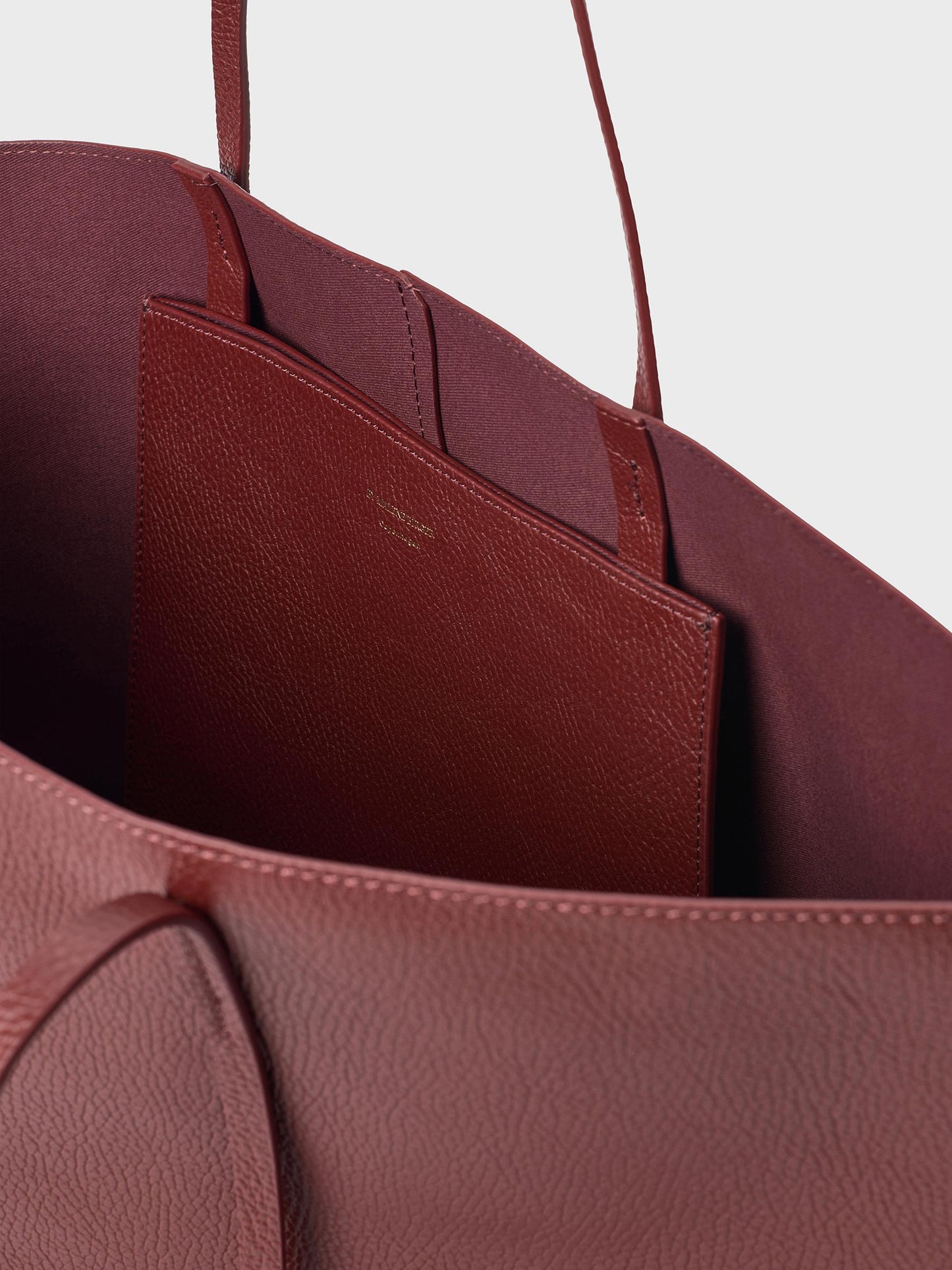 Abilla Leather Tote