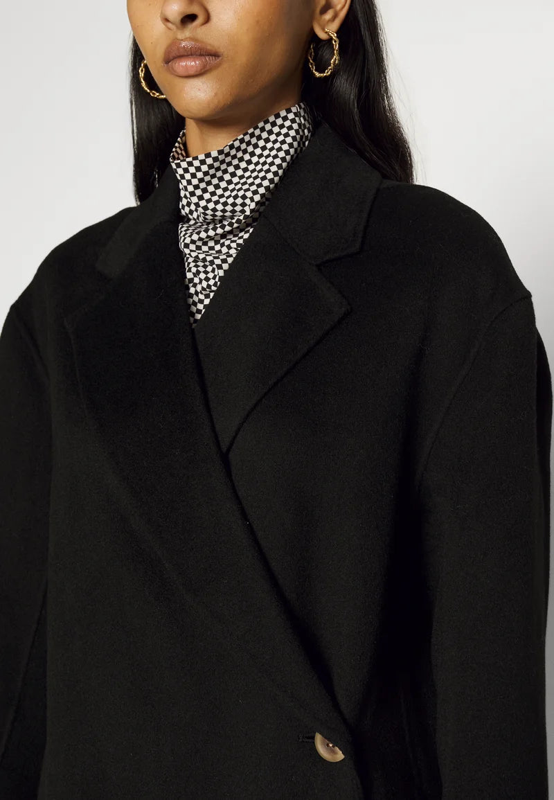 Ayvia Coat Black