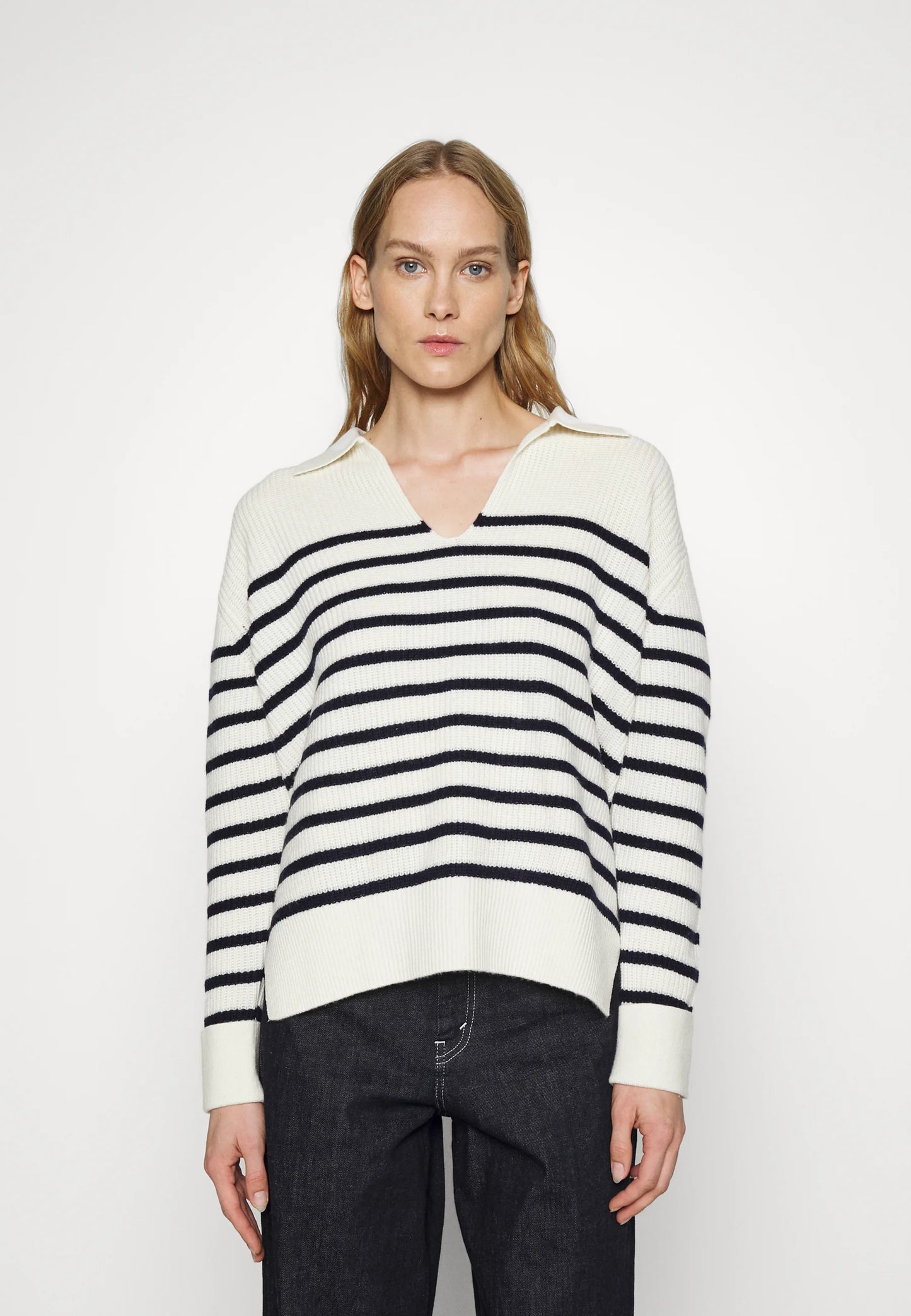 Valdi Polo Neck Sweater
