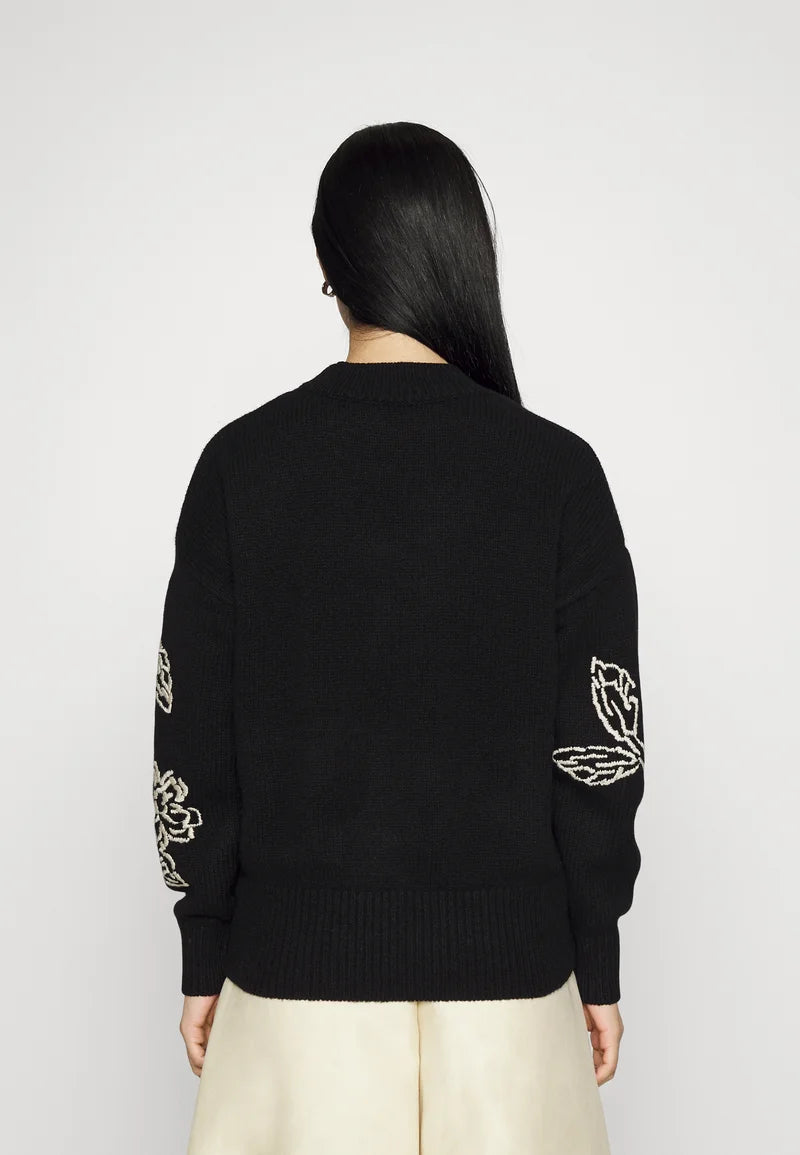 Viliama Sweater