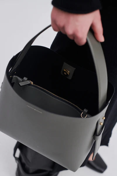 Leata Leather Bag - Bungee Cord