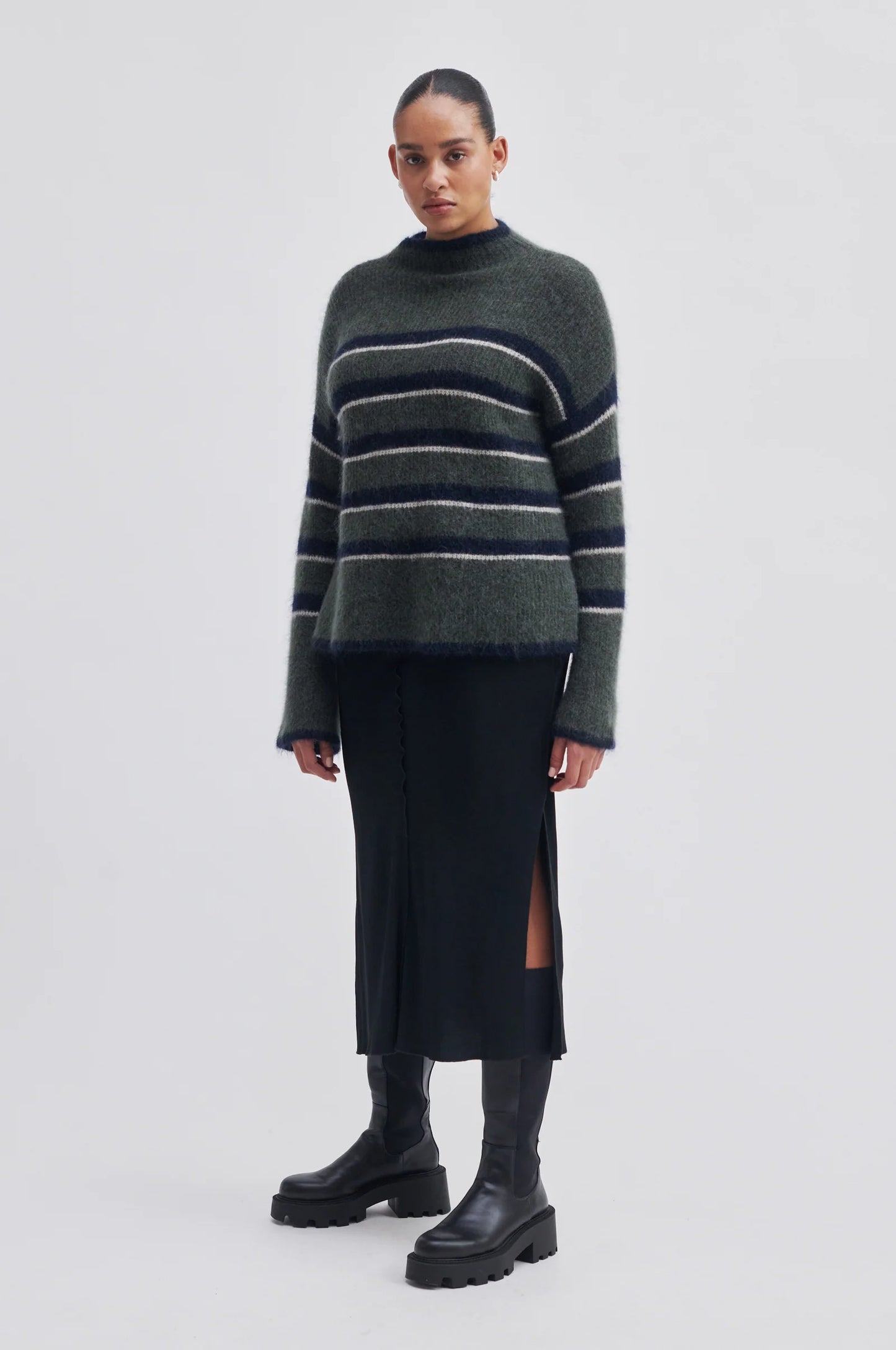 Poine Skirt - Black