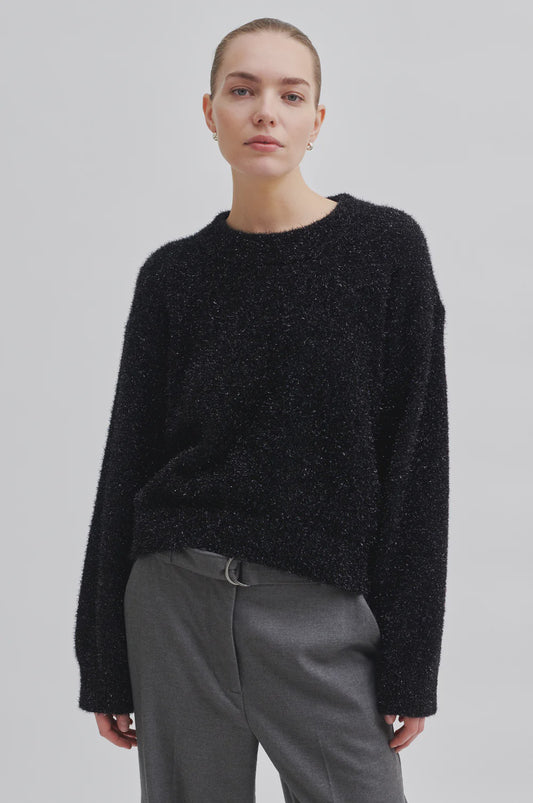 Lamilla Knit O Neck Black