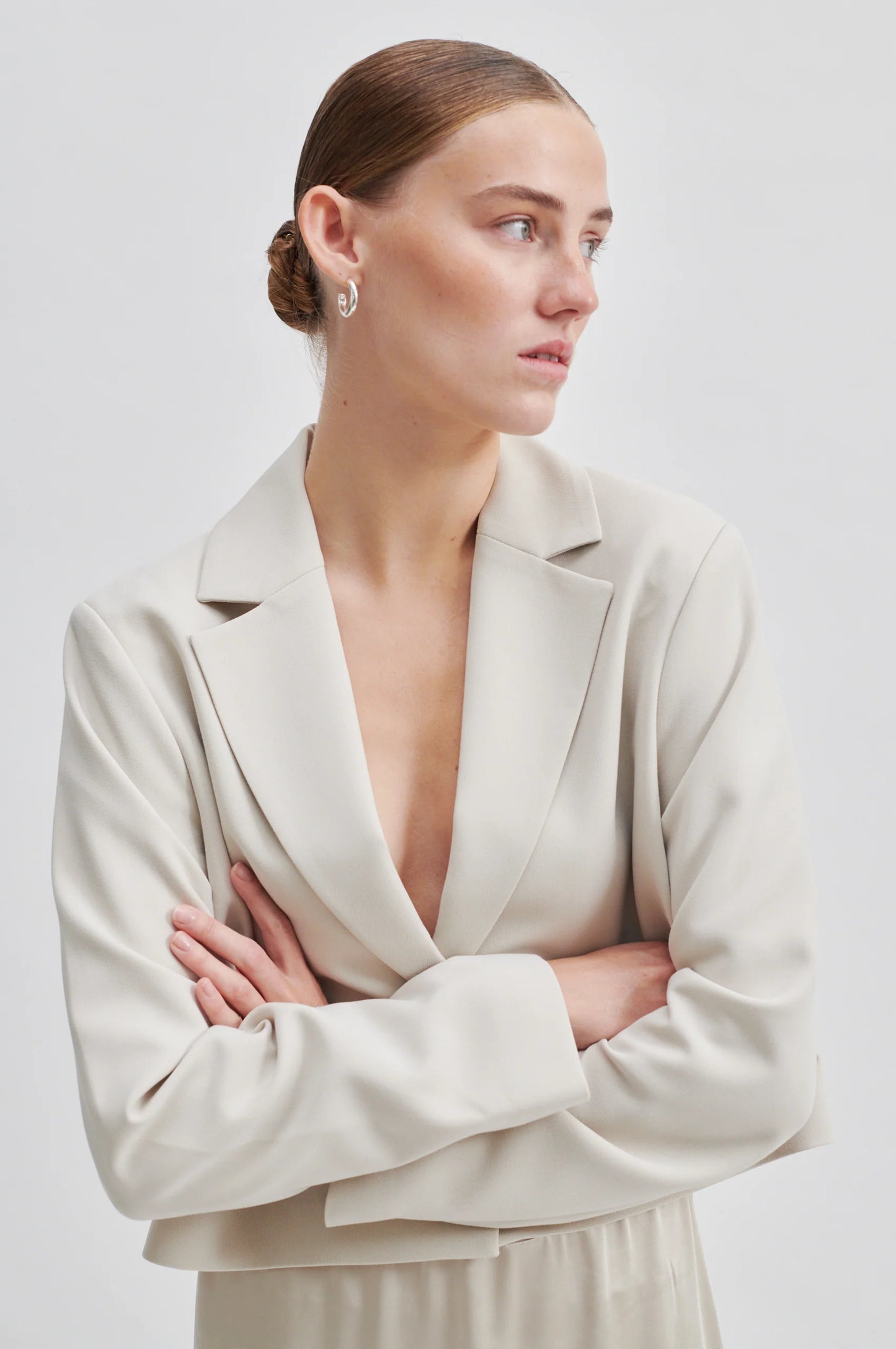 Evie Cropped Blazer - Pumice Stone