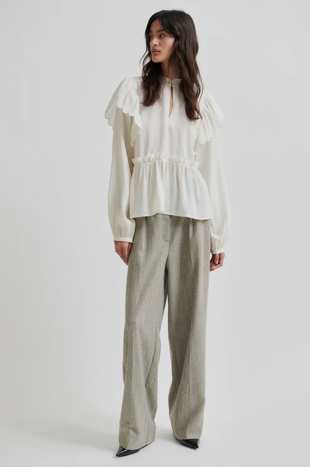 Jun Trousers - Trench Coat