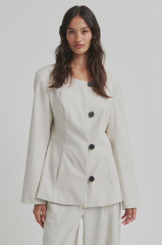 Amaze Blazer - Soft Beige
