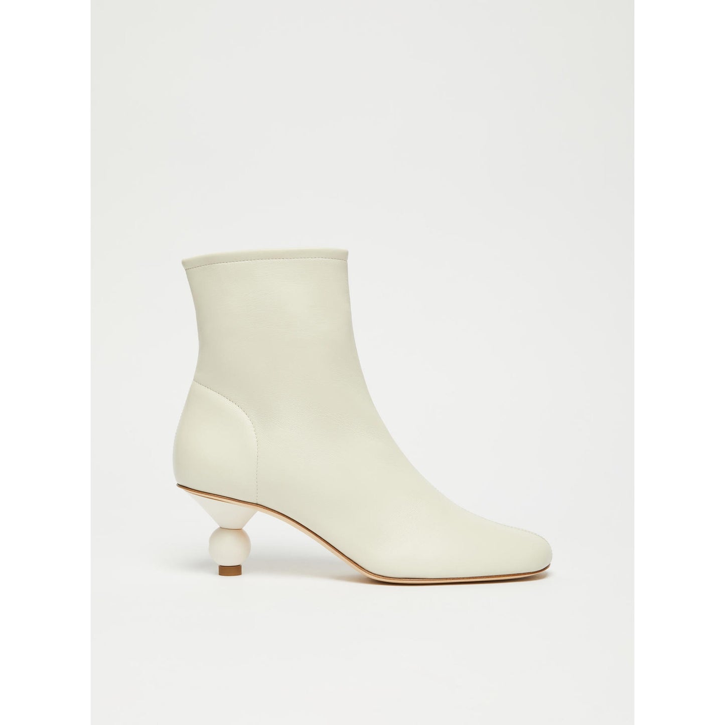 Acro Boot White