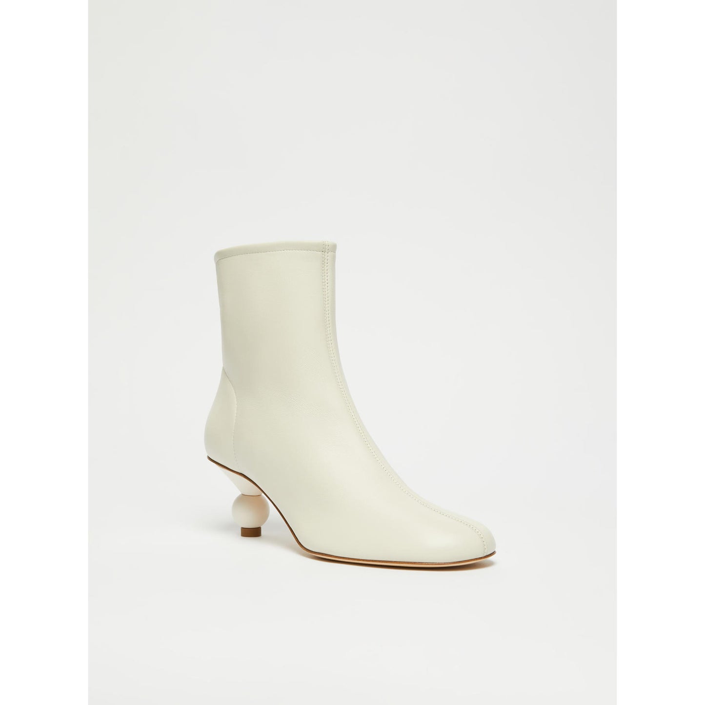Acro Boot White