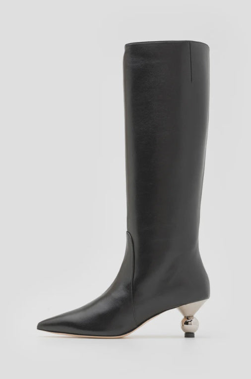 Assiro Black Boots