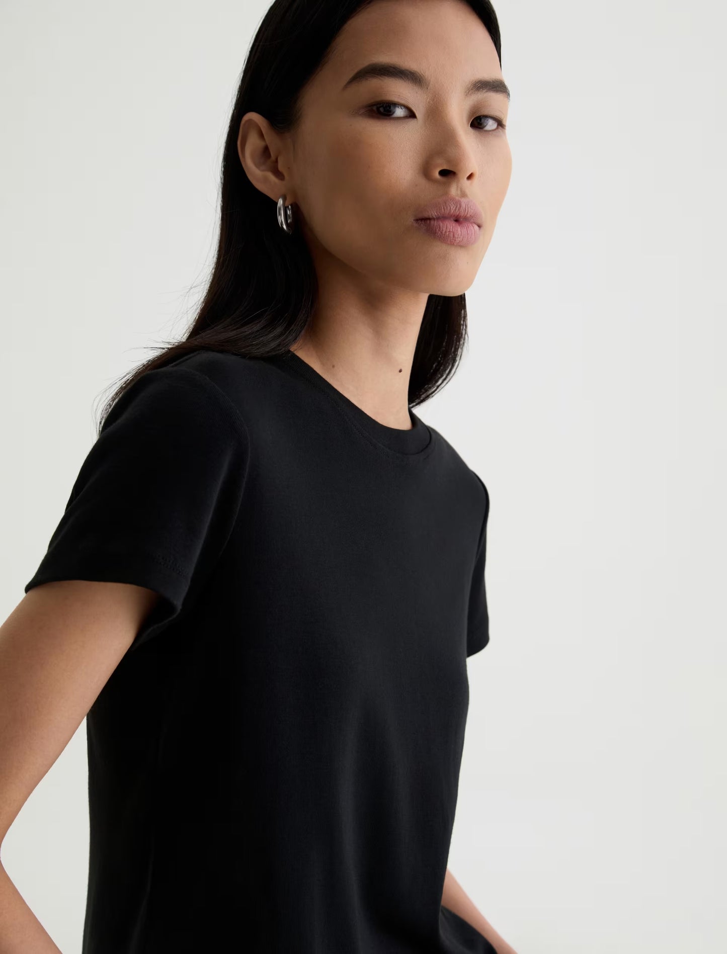 Sadie Crewe Super Black