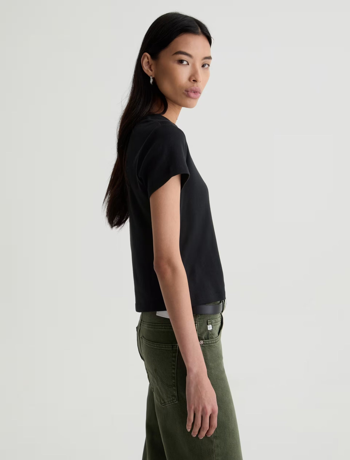 Sadie Crewe Super Black