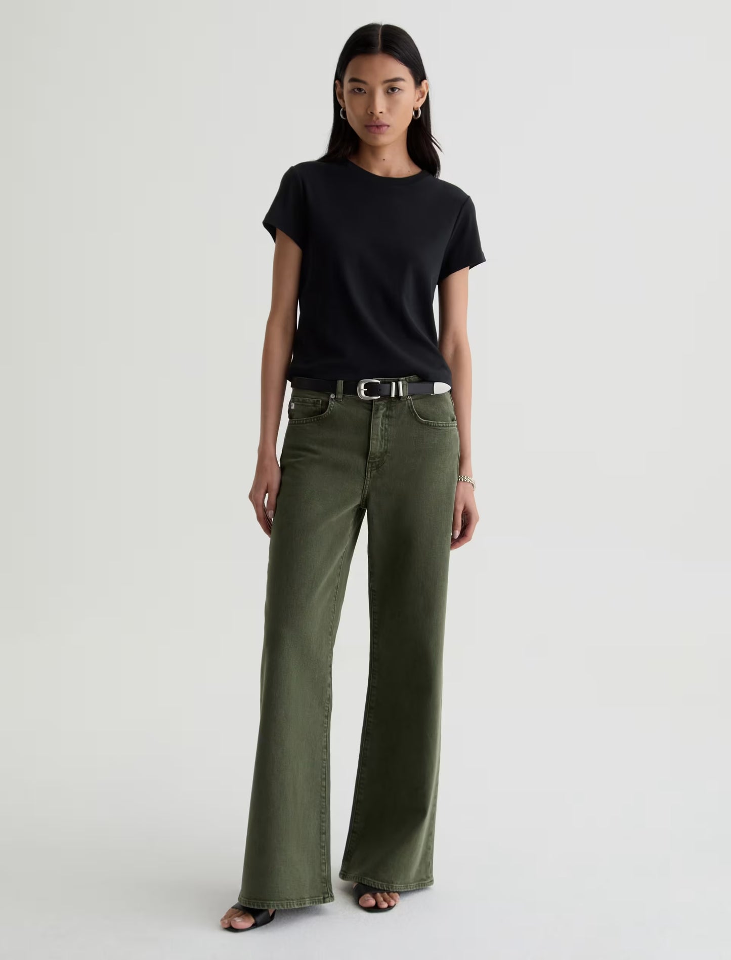 Sadie Crewe Super Black