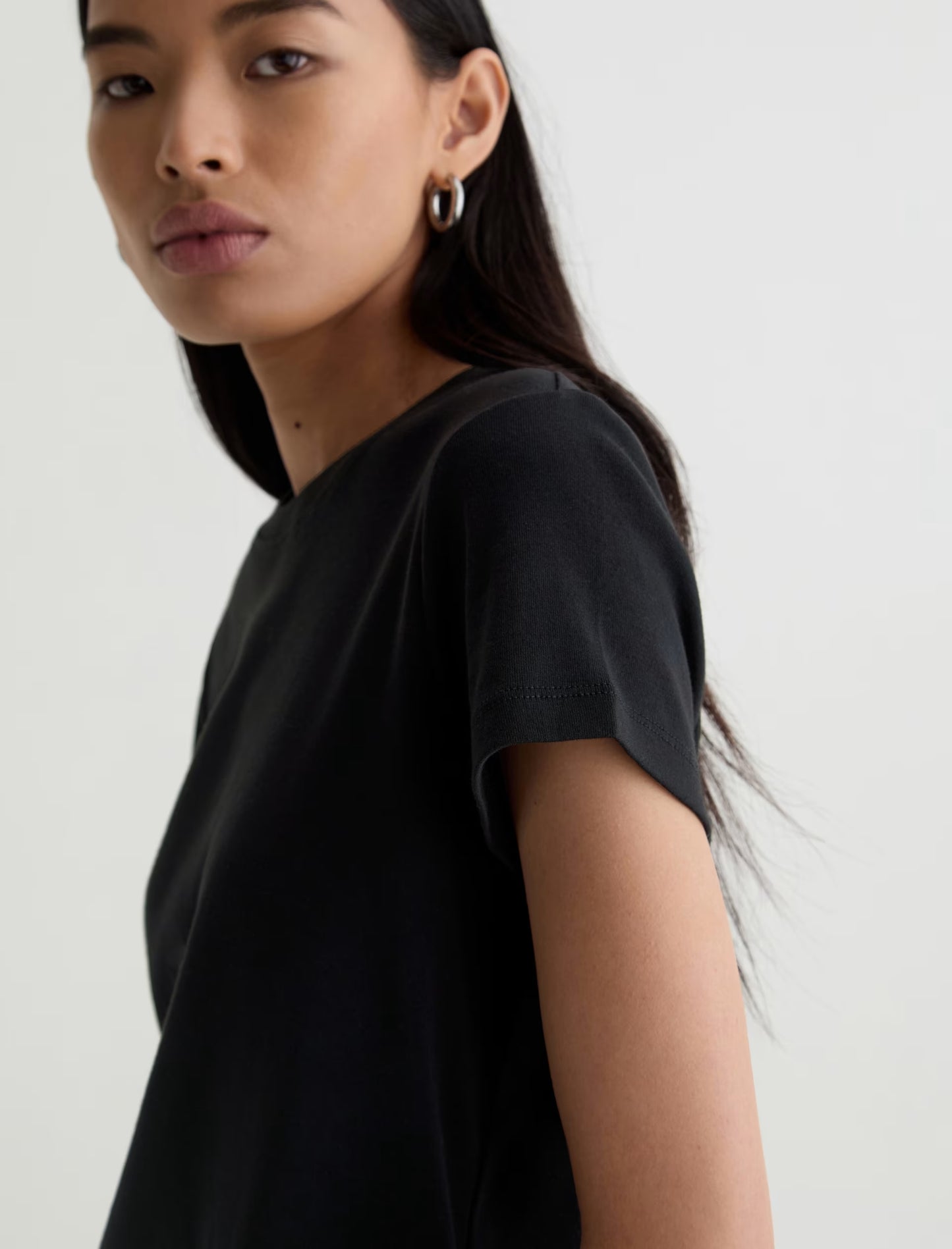 Sadie Crewe Super Black