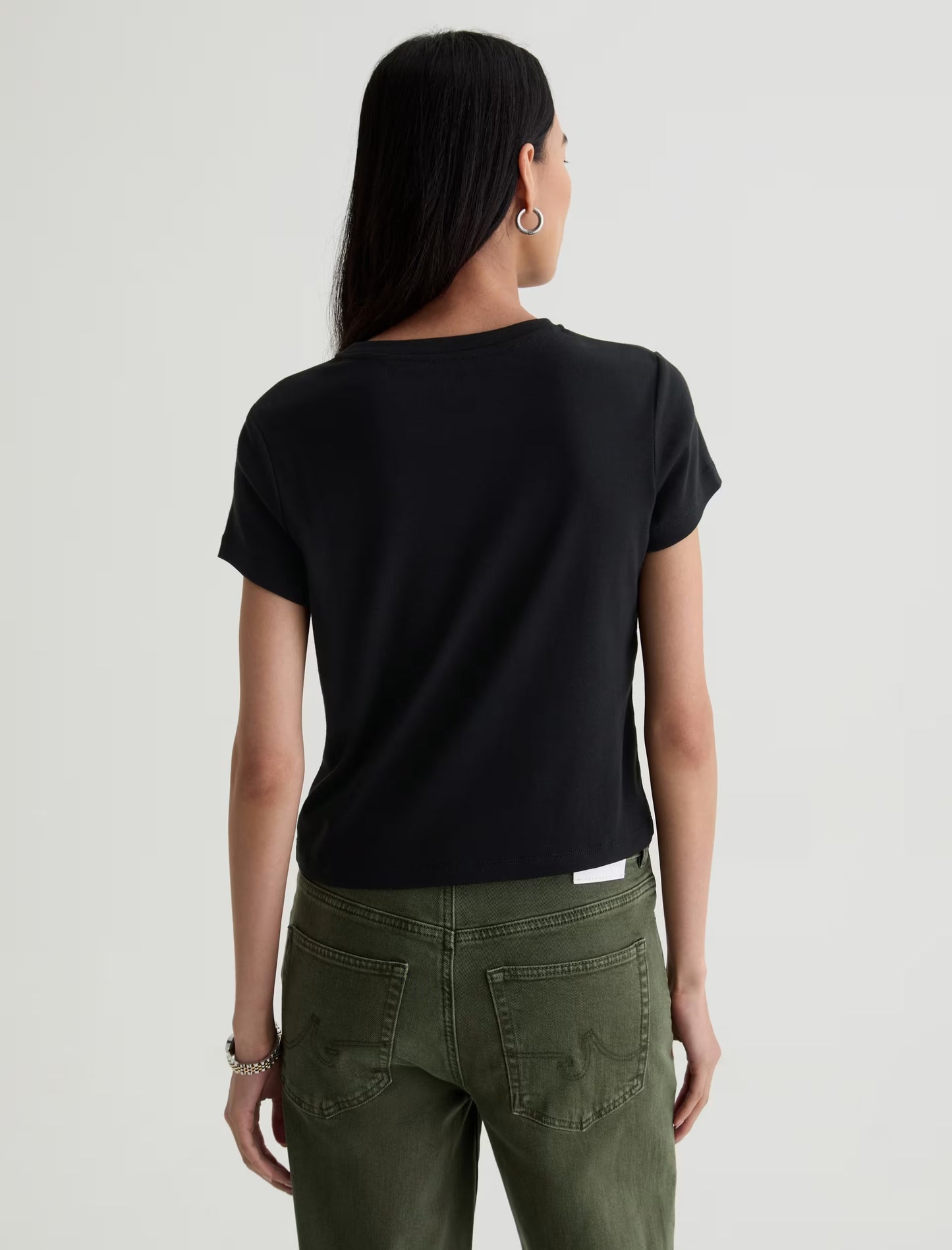 Sadie Crewe Super Black