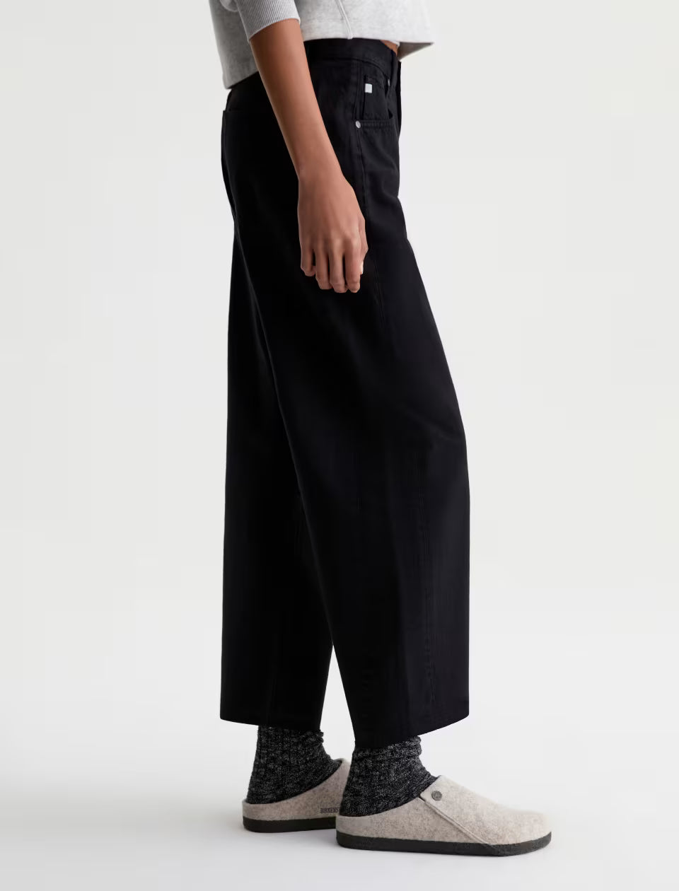 Hattie Super Black