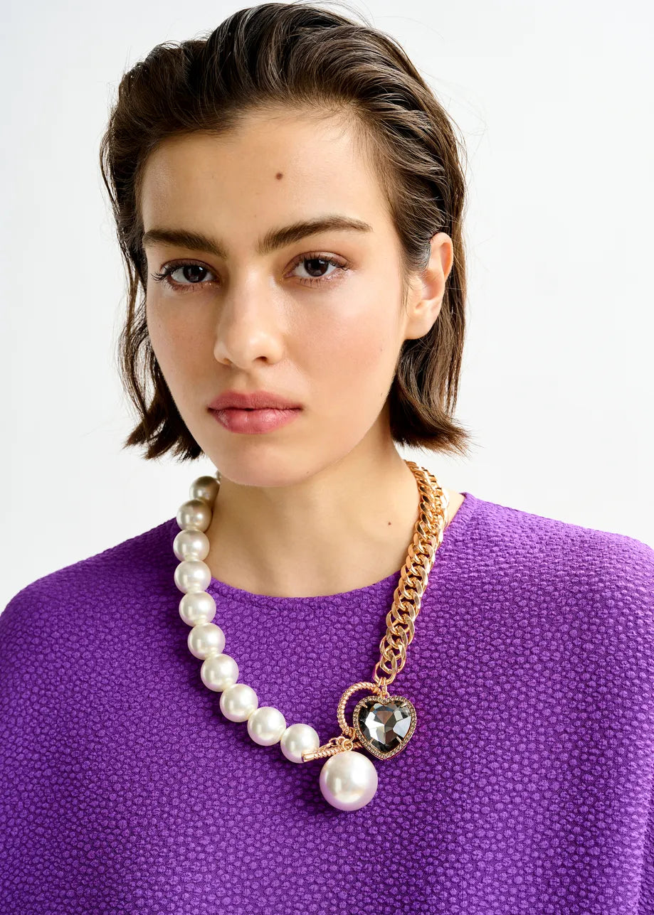 Imassive Pearl Necklace