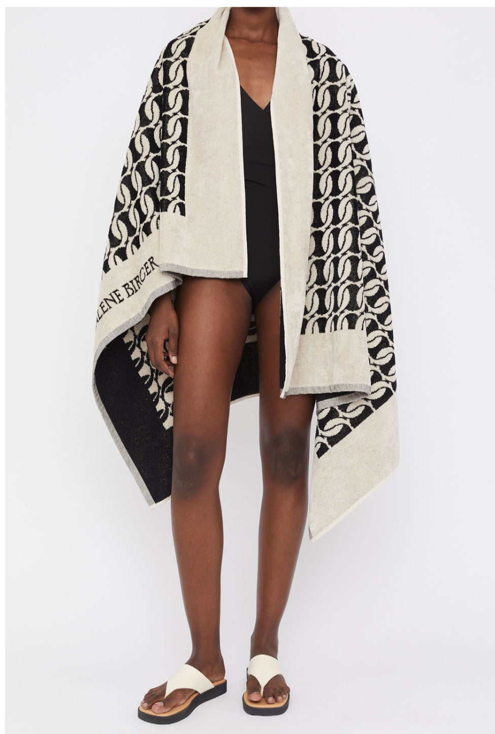 Lemora  Towel- Black Monogram