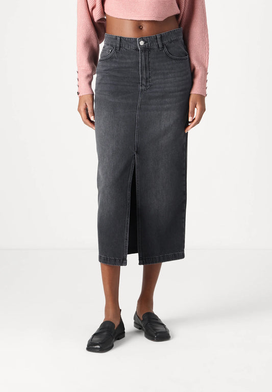 Niki - Black Denim