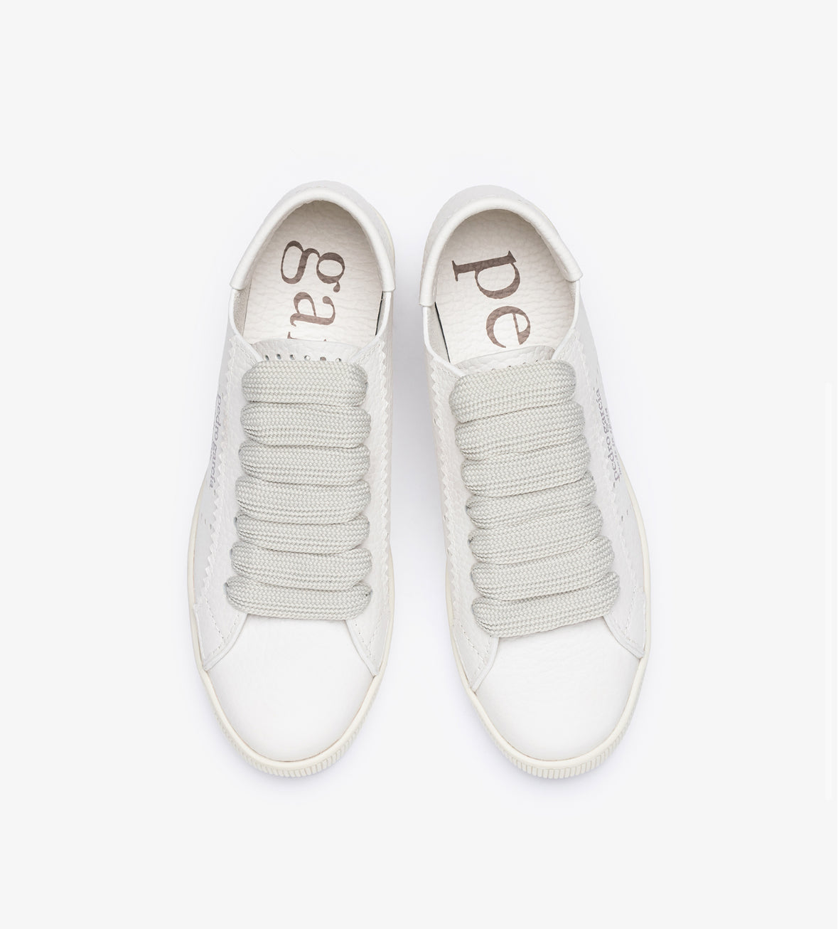 Perry White Cervo