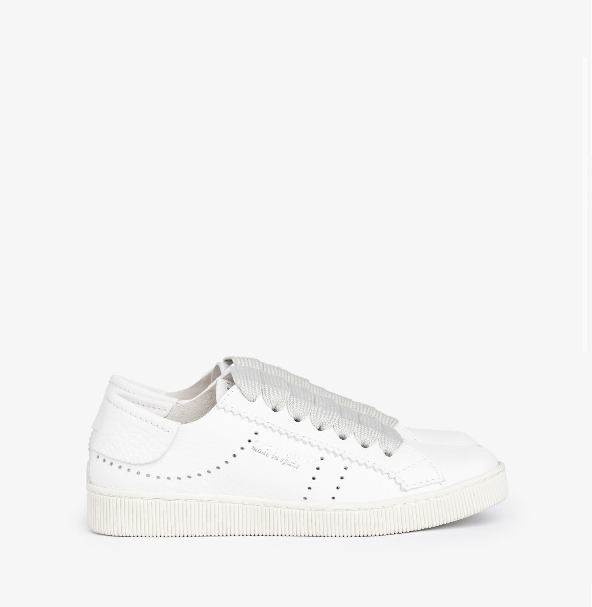 Perry White Cervo