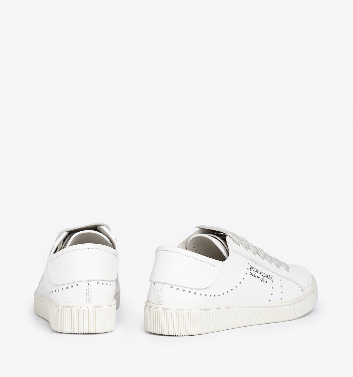 Perry White Cervo