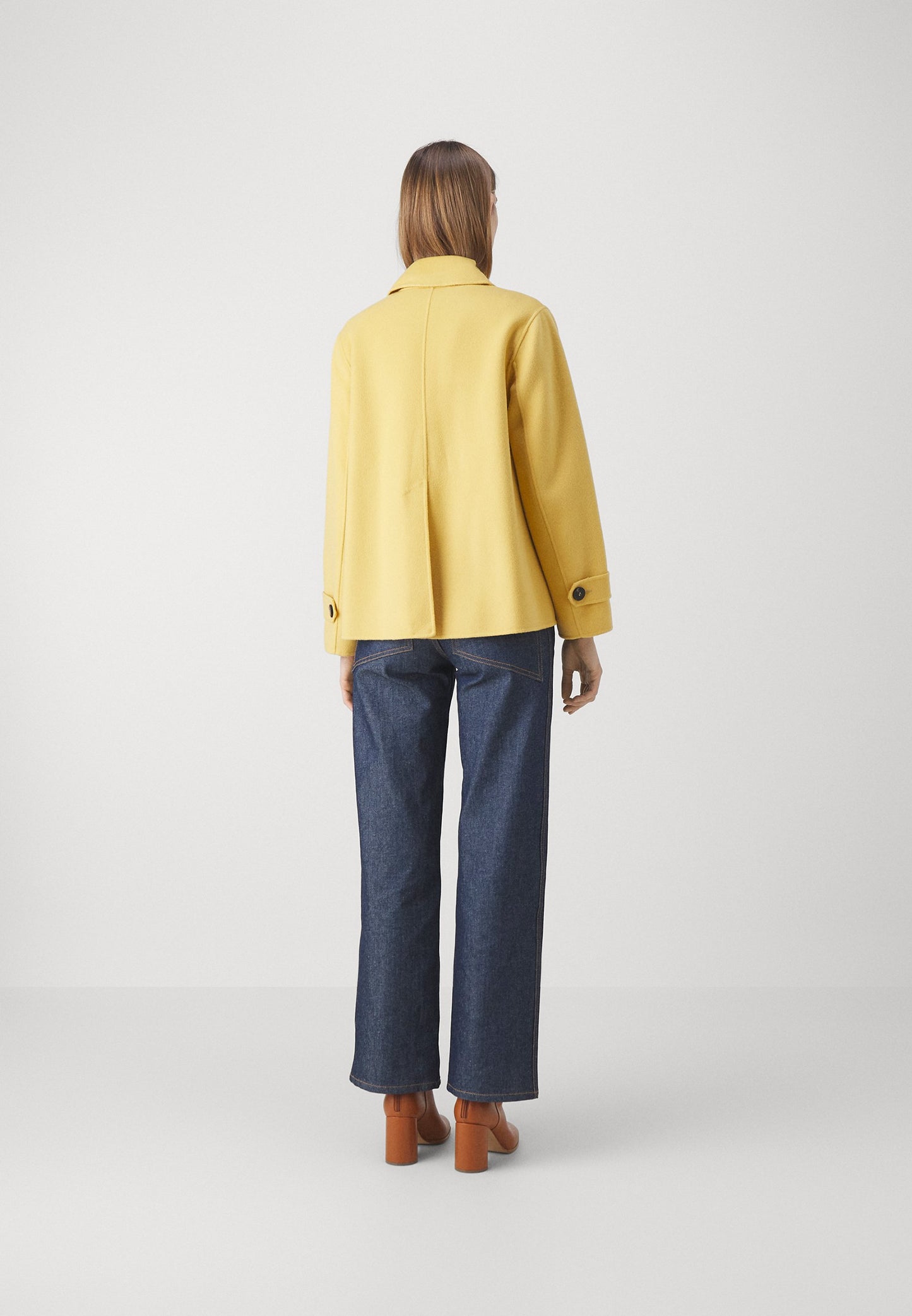 Usuale Short Coat