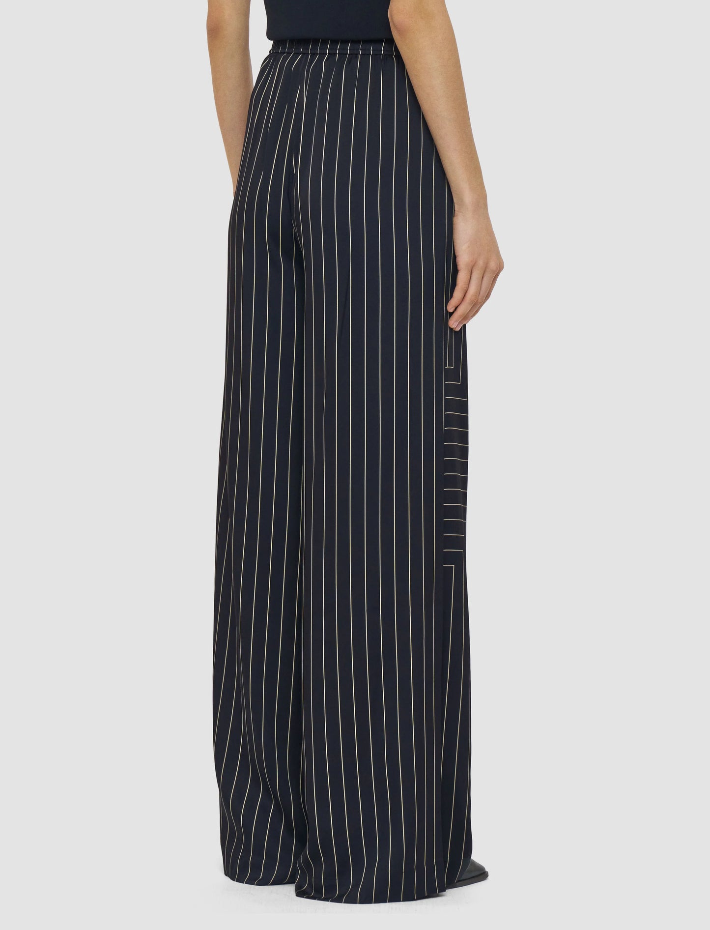 Hulin Pant Black / Affogato