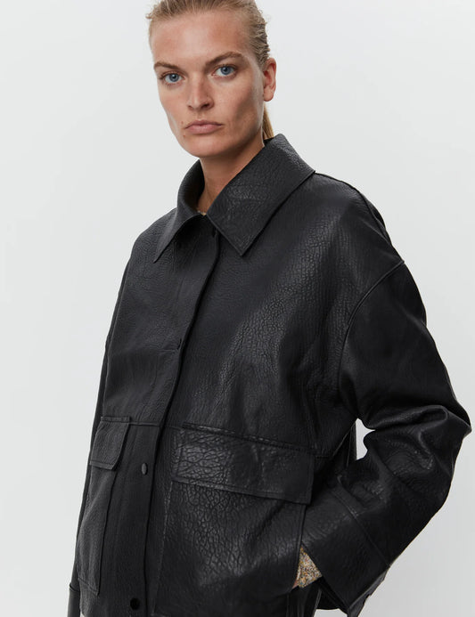 Meredith - Textured leather